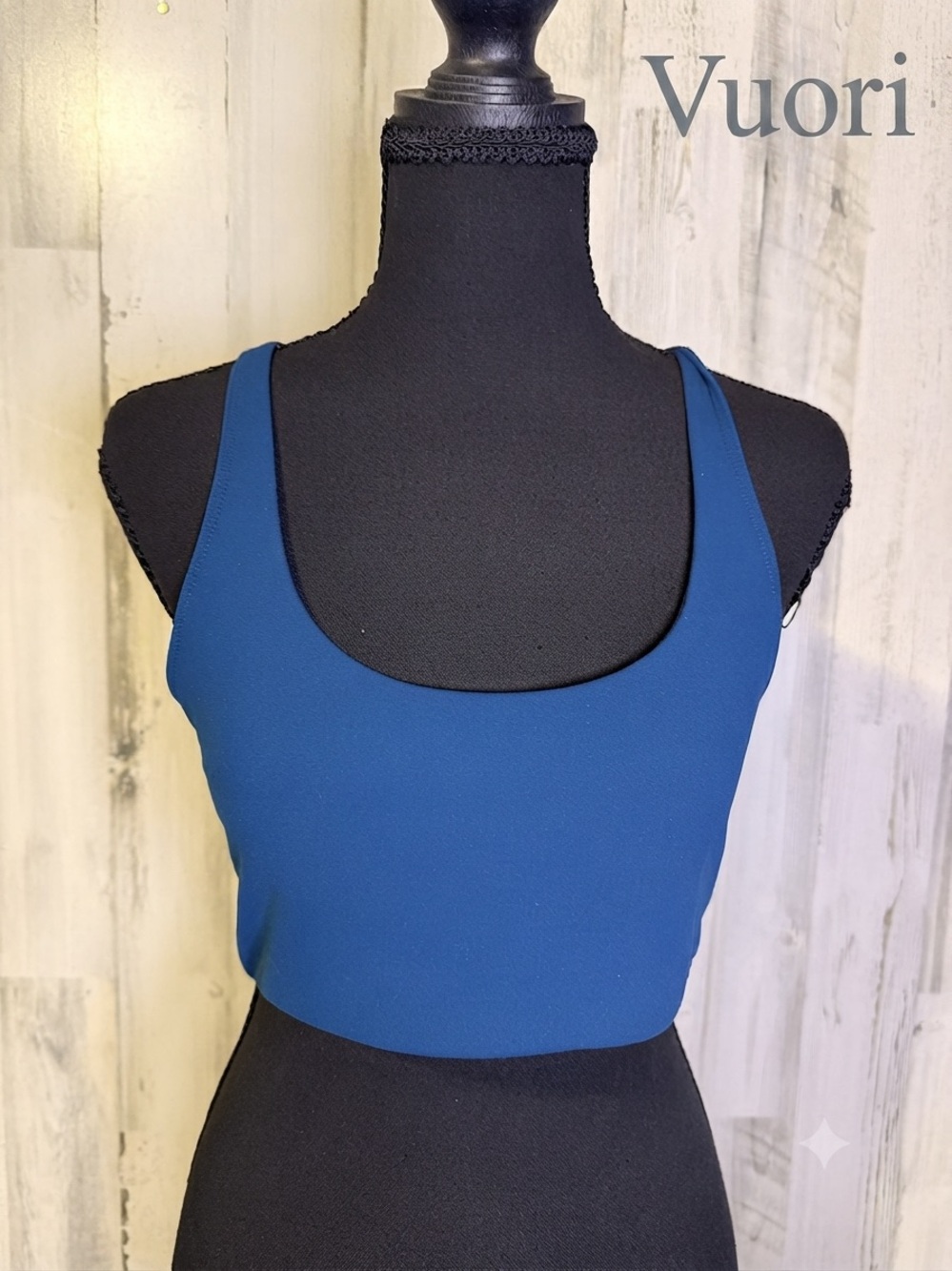 Vuori Blue Strappy Back Crop Tank Top | Athletic Yoga Sports Bra | Size S/M